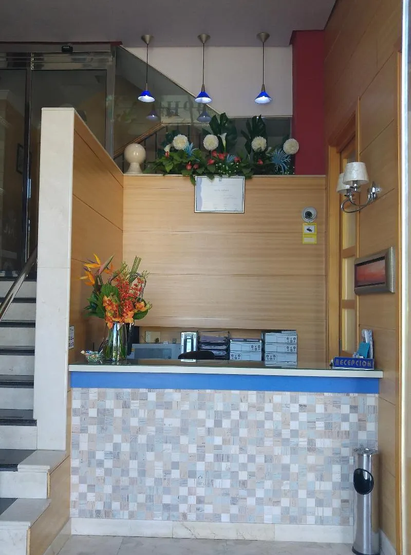Hotel Miraya Beach Torre Del Mar 2*,  Hiszpania