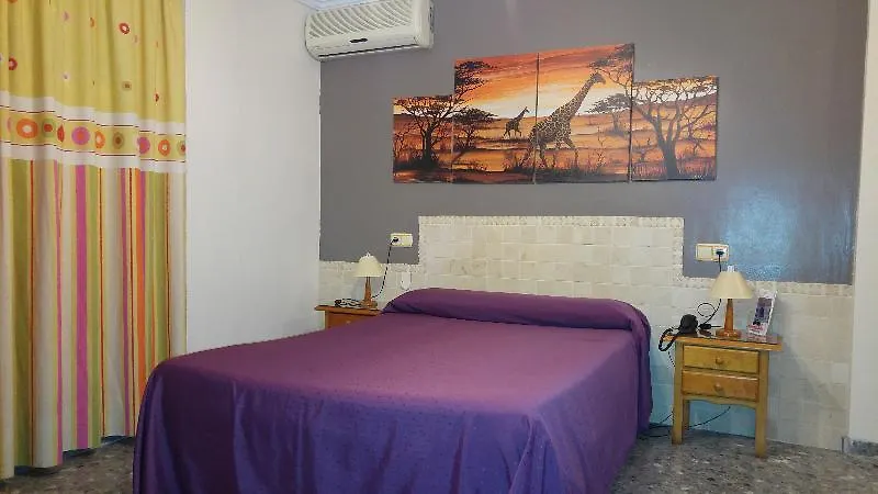 Hotel Miraya Beach Torre Del Mar 2*,